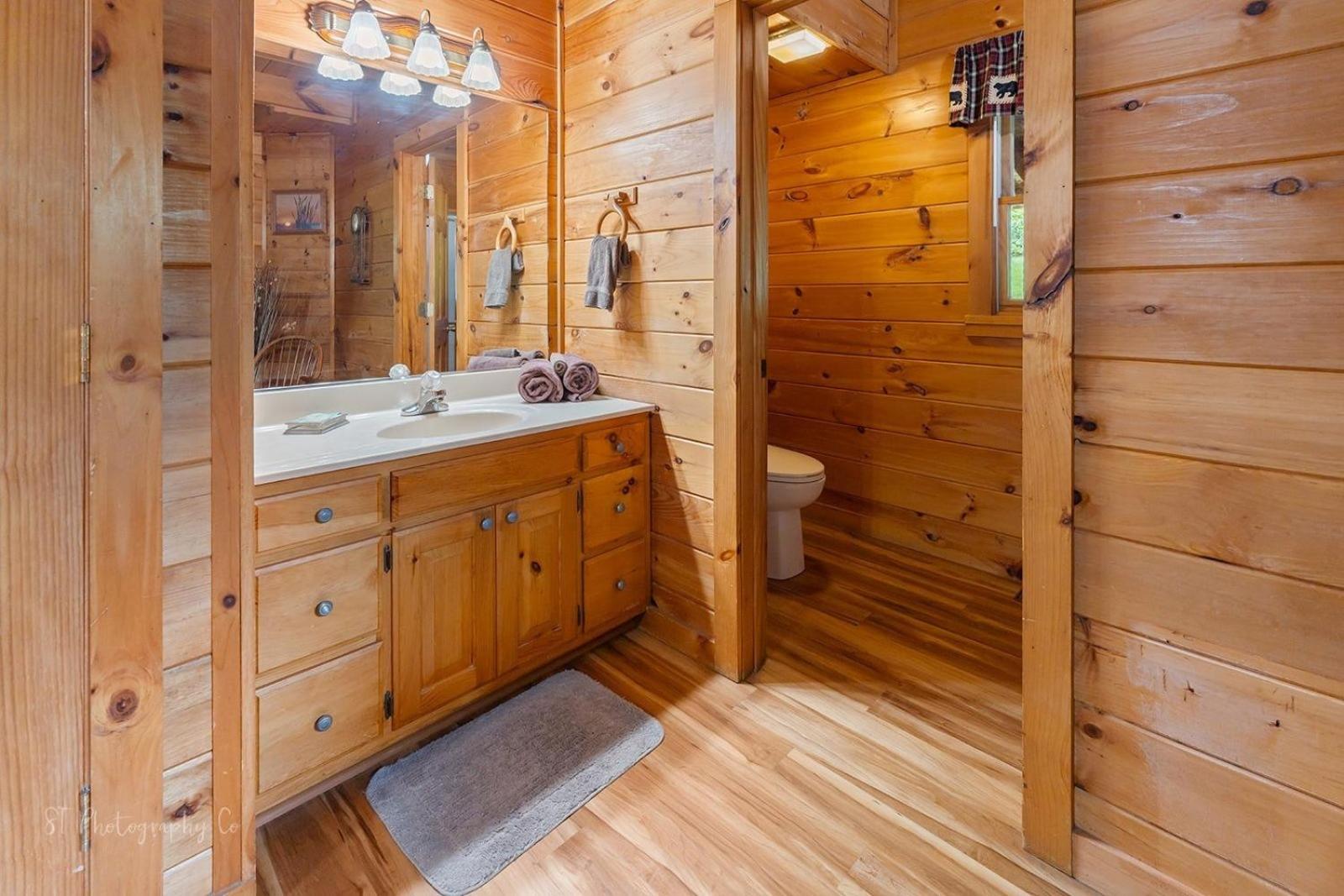 Hibernation Station Cabin Sevierville Exterior foto